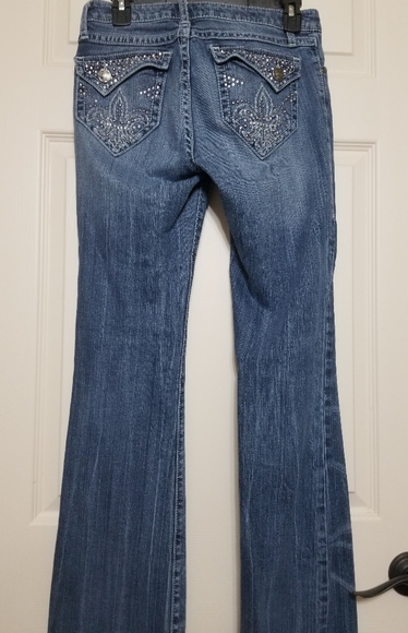 Jeans - Picture 2 of 4